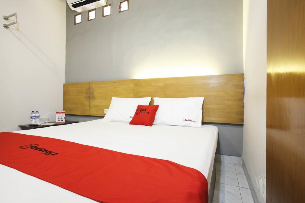 Reddoorz Near Juanda Airport T1 Hotel Brebek Bagian luar foto