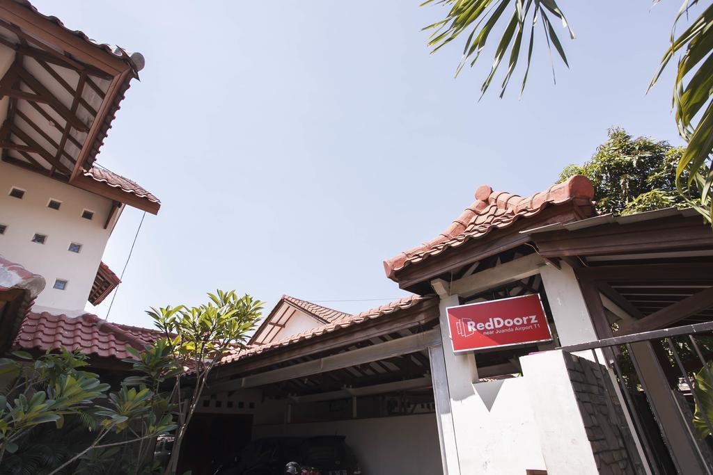 Reddoorz Near Juanda Airport T1 Hotel Brebek Bagian luar foto