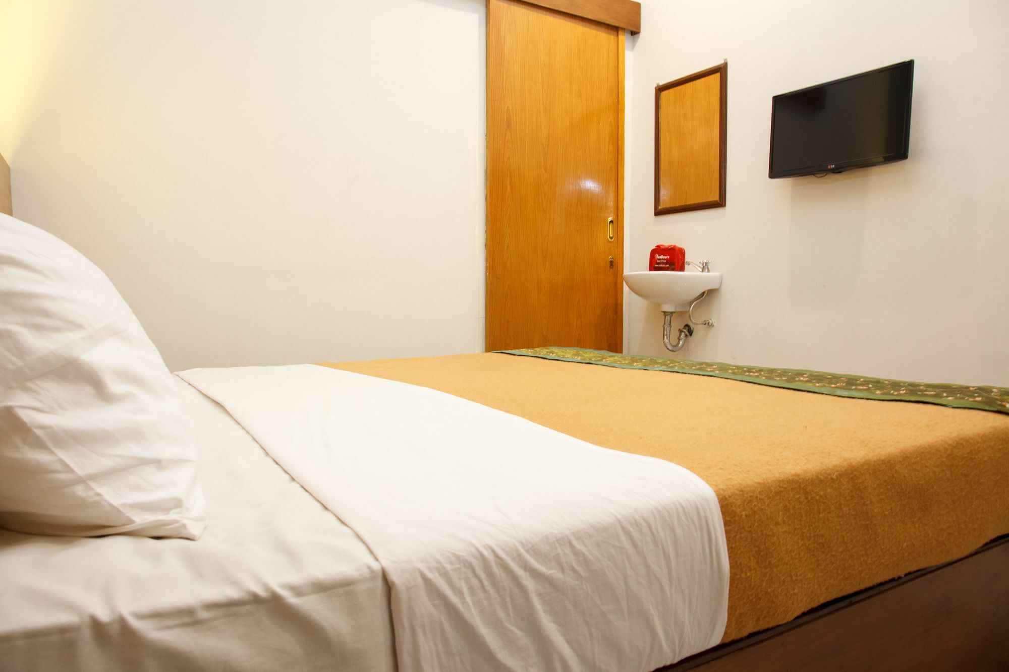 Reddoorz Near Juanda Airport T1 Hotel Brebek Bagian luar foto